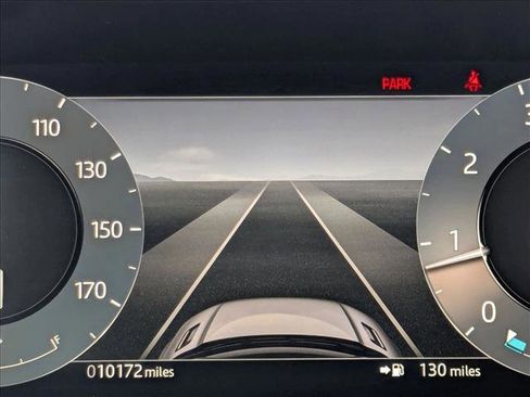 Used 2024 Land Rover Range Rover Evoque S image 11