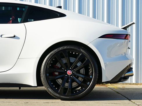 Used 2020 Jaguar F-TYPE R image 58