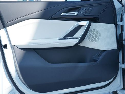 New 2026 BMW X2 xDrive28i w/ M Sport Package image 8