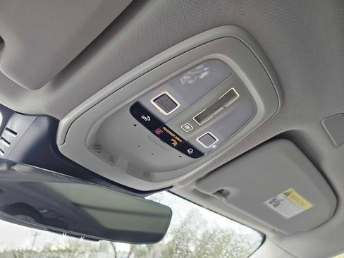 Certified 2025 Volvo XC60 B5 Plus image 29