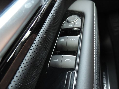 New 2025 GMC Sierra EV Denali image 29