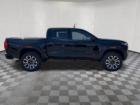 New 2026 GMC Canyon AT4 w/ AT4 Premium Package AWD/4WD image 6