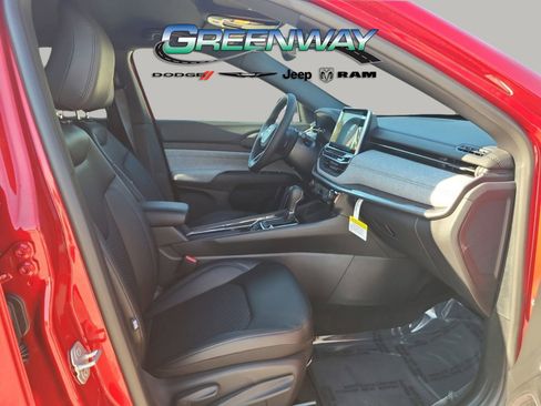 New 2026 Jeep Compass Latitude image 10