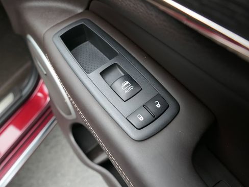 Used 2019 Jeep Grand Cherokee Summit w/ Platinum Series Group AWD/4WD image 28