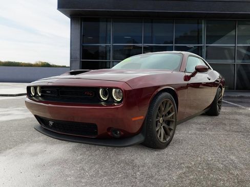 Used 2022 Dodge Challenger R/T Scat Pack w/ Dynamics Package RWD image 3