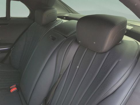 Used 2023 Mercedes-Benz S 500 4MATIC image 10