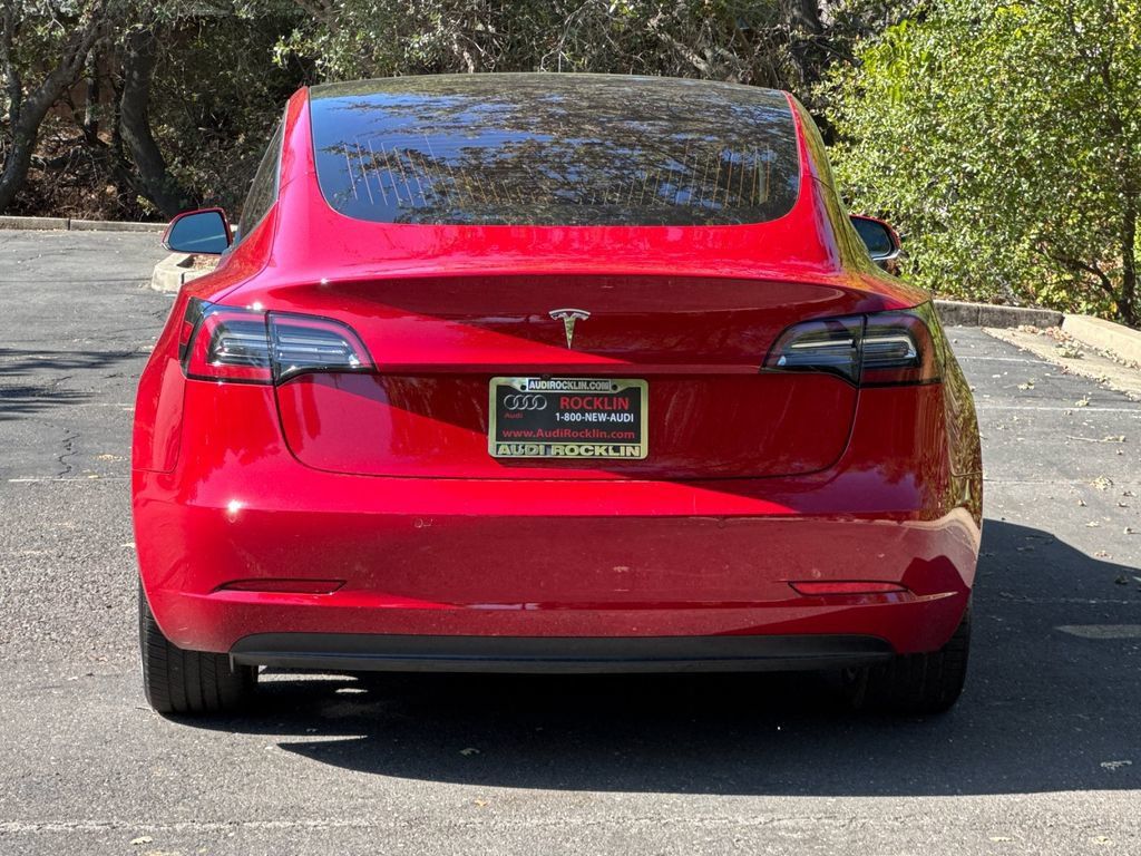 Used 2018 Tesla Model 3 Long Range RWD image 6