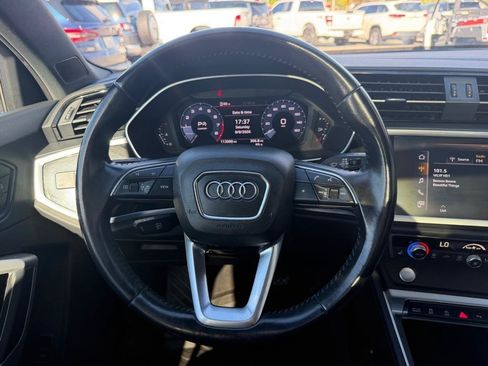 Used 2019 Audi Q3 2.0T Premium w/ Convenience Package AWD/4WD image 18