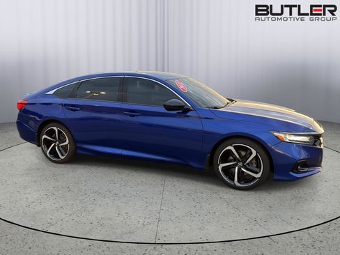 Used 2022 Honda Accord Sport image 7