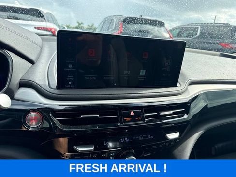 Used 2025 Acura MDX FWD image 7
