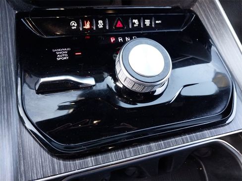 Used 2023 Jeep Wagoneer L Series II image 18