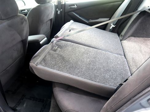 Used 2010 Nissan Altima 3.5 SR w/ Sport Pkg image 48