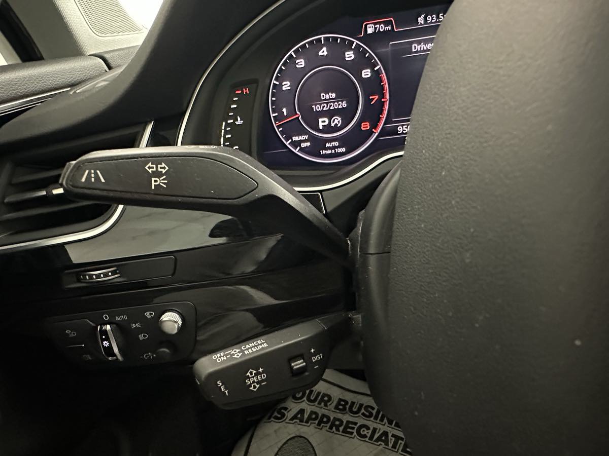 Used 2017 Audi Q7 3.0T Prestige w/ Prestige Package AWD/4WD image 36