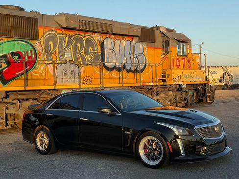 Used 2017 Cadillac CTS V w/ Luxury Package image 56