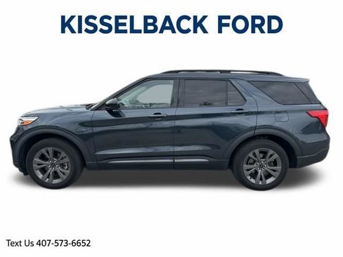 Used 2022 Ford Explorer XLT w/ Equipment Group 202A image 6