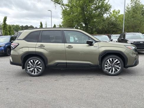 New 2026 Subaru Forester Touring AWD/4WD image 2