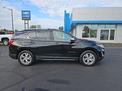 Used 2020 Chevrolet Equinox Premier image 2