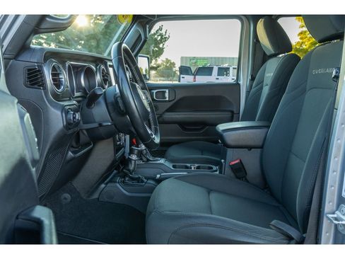 Used 2020 Jeep Gladiator Overland w/ Trailer Tow Package image 15