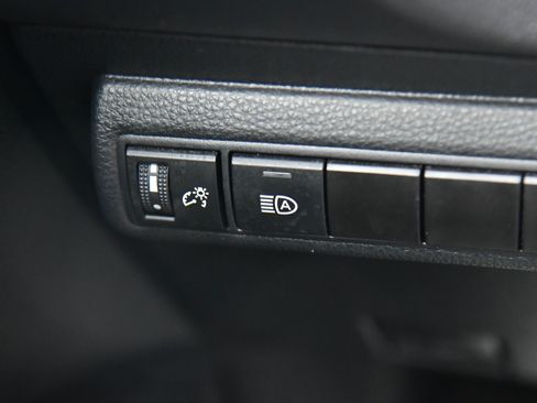 Used 2024 Toyota Corolla LE image 32