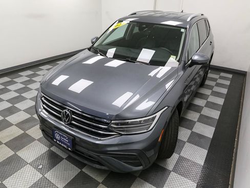 Used 2022 Volkswagen Tiguan SE AWD/4WD image 6