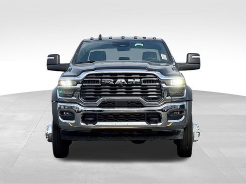 New 2026 RAM 5500 Tradesman w/ Chrome Appearance Group AWD/4WD image 2