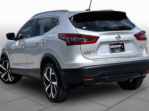 Certified 2020 Nissan Rogue Sport SL FWD image 12