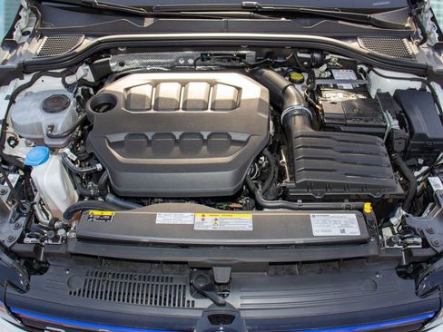 Used 2025 Volkswagen Golf w/ Euro Style Package image 35