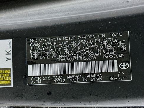 New 2026 Toyota Prius Plug-In Hybrid FWD image 30