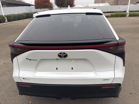 Used 2024 Toyota bZ4X XLE w/ Weather Package image 8