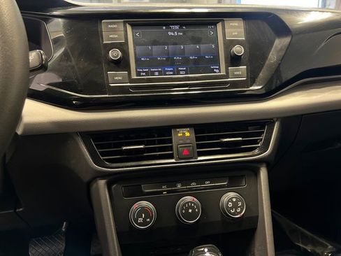 Used 2023 Volkswagen Atlas SE w/ Panoramic Sunroof Package image 24