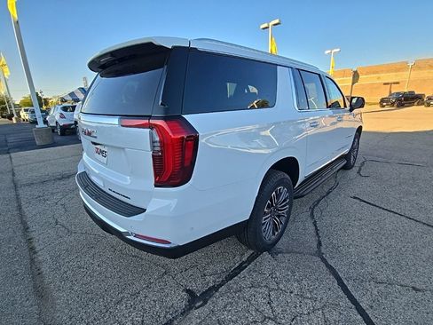 New 2026 GMC Yukon XL Elevation w/ Elevation Premium Package image 6