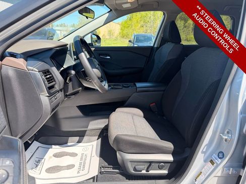 Used 2023 Nissan Rogue SV AWD/4WD image 10