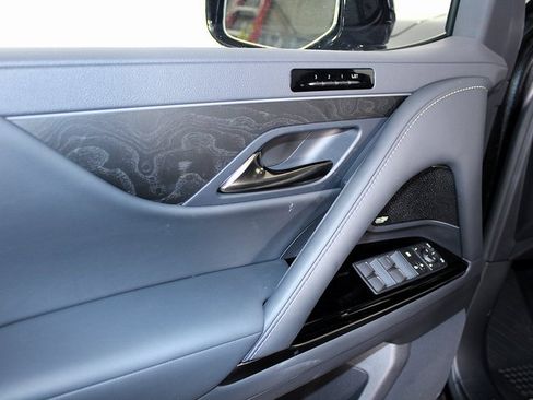 Used 2025 Lexus LX 700h Overtrail image 21