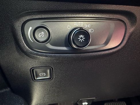 Used 2019 GMC Terrain SLE image 22