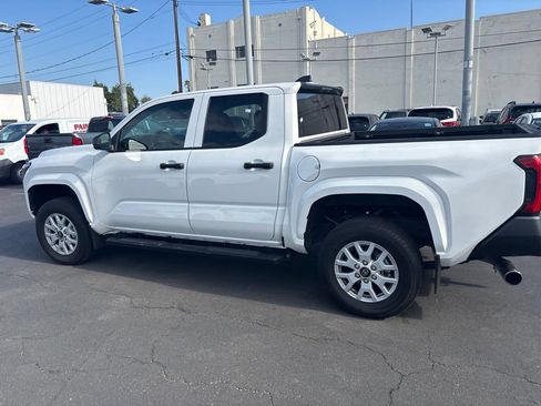 Used 2024 Toyota Tacoma SR w/ SR Upgrade Package RWD image 7