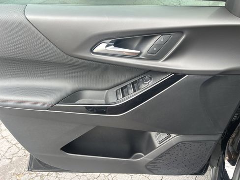 Used 2025 Chevrolet Equinox RS image 18