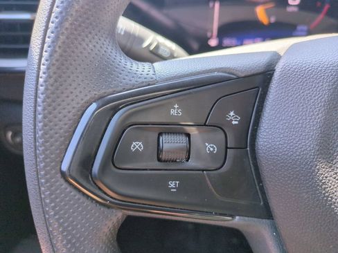 Used 2025 Chevrolet TrailBlazer LT AWD/4WD image 20