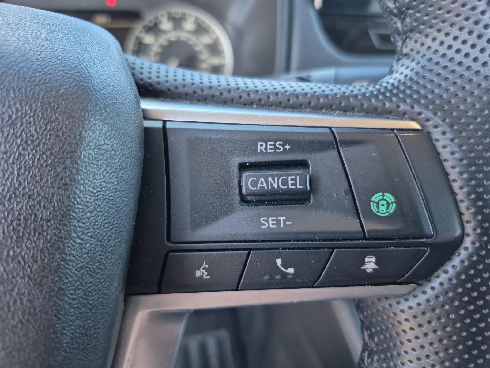 Used 2025 Mitsubishi Outlander SE AWD/4WD image 28