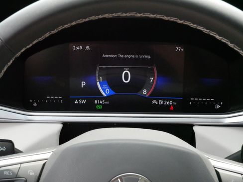 Certified 2025 Volkswagen Taos SE AWD/4WD image 21
