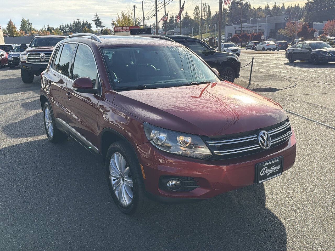 Used 2014 Volkswagen Tiguan SEL AWD/4WD image 8