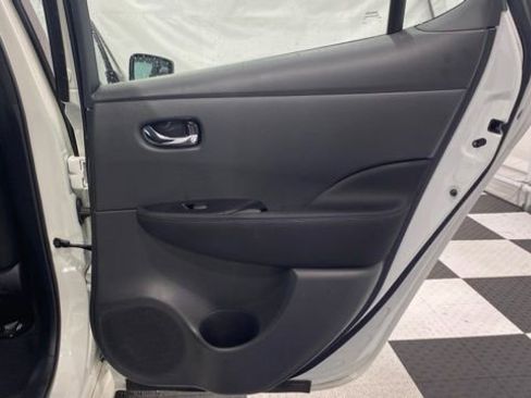 Used 2022 Nissan Leaf SV Plus image 24