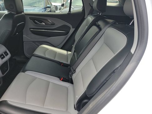 Used 2023 GMC Terrain SLT w/ LPO, Floor Liner Package FWD image 25