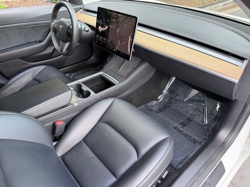 Used 2021 Tesla Model 3 Standard Range RWD image 32
