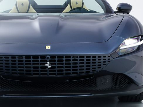 Certified 2025 Ferrari Roma Spider RWD image 14
