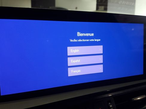 Used 2025 Lexus ES 300h w/ Premium Package image 29