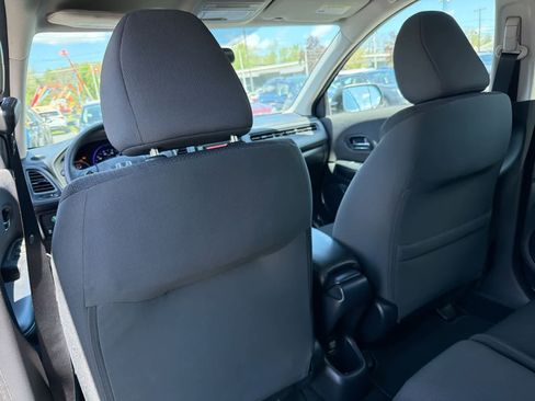 Used 2019 Honda HR-V LX image 19