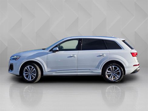Used 2025 Audi Q7 3.0T Premium Plus image 3