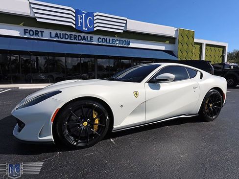 Used 2020 Ferrari 812 Superfast image 1