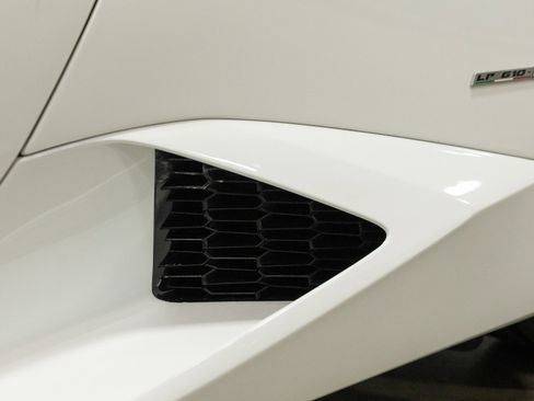 Used 2016 Lamborghini Huracan LP 610-4 image 13