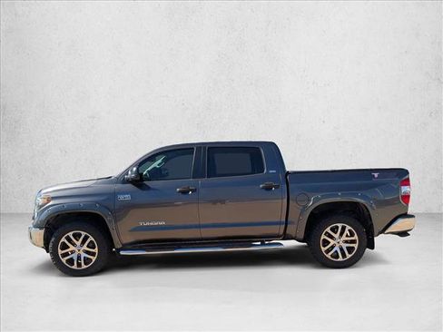 Used 2018 Toyota Tundra SR5 image 8